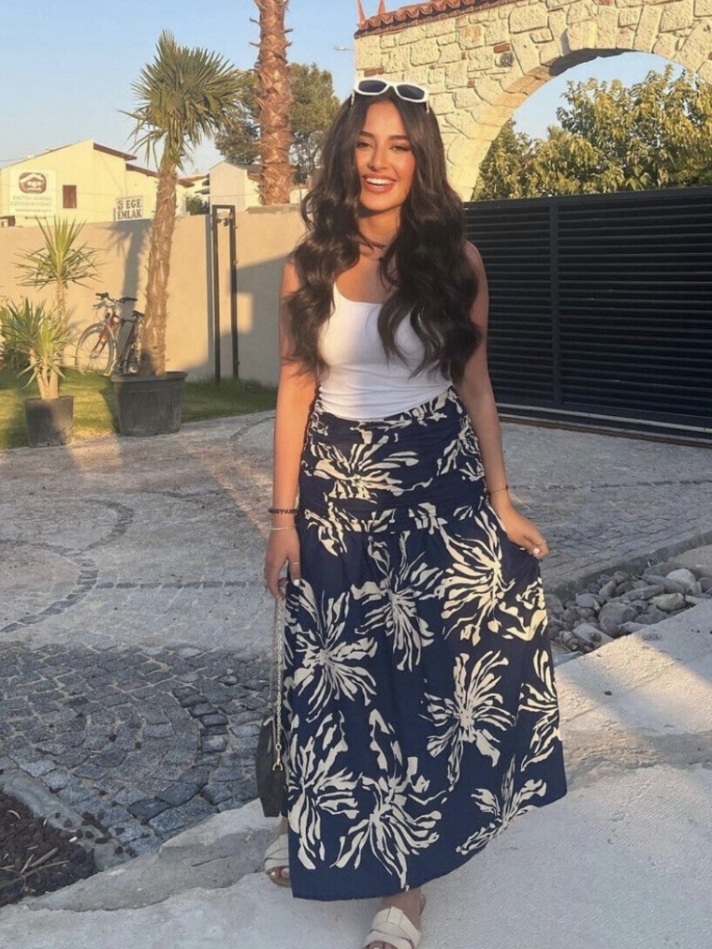 Zara blue,ivory ruched high waisted maxi length skirt ,slit up side SZ M EUC 🌺 - Picture 1 of 7